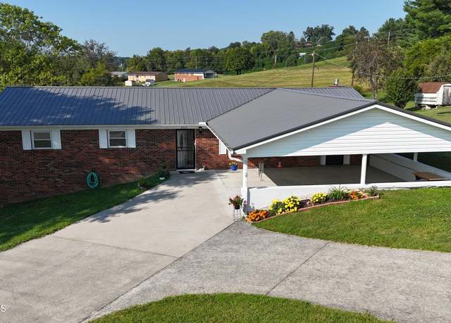 Property at 2022 Rose Dr, Tazewell, TN 37879, 3 beds, 2 baths