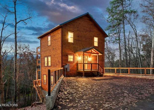 Property at 1808 Spring Hill Dr, Sevierville, TN 37876, 3 beds, 2.5 baths