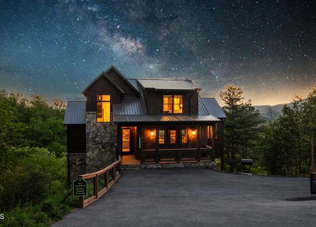 Property at 5033 Long Rifle Rd, Walland, TN 37886, 4 beds, 5.5 baths