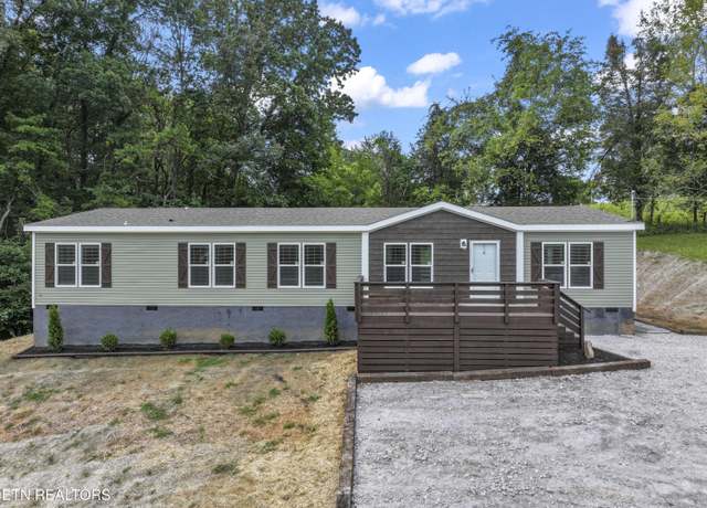 Property at 2839 Wayland Rd, Knoxville, TN 37914, 4 beds, 3 baths