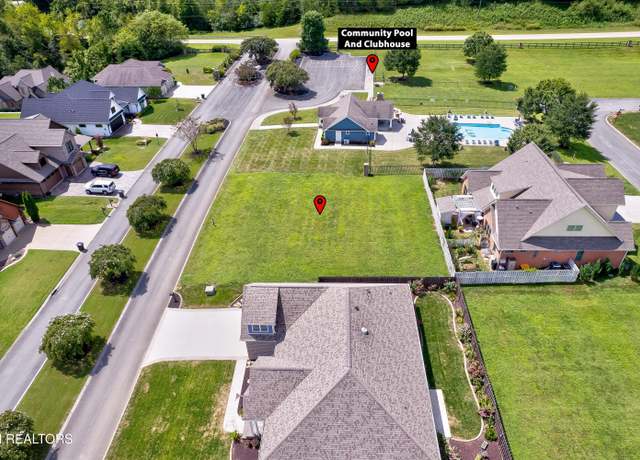 Property at 223 Lighthouse Blvd, Loudon, TN 37774