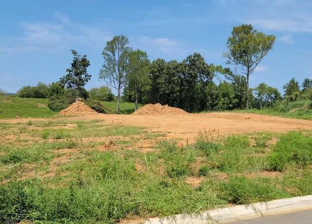 Property at 317 Red Rock Rd, Clinton, TN 37716, 3 beds, 2 baths
