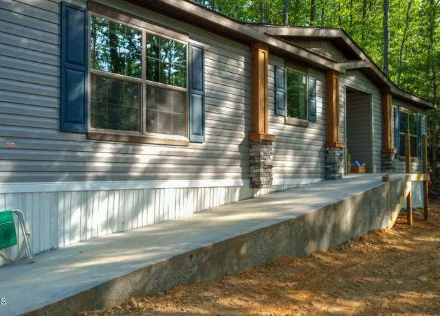 Property at 915 Yellow Breeches Rd, Cosby, TN 37722, 2 beds, 2 baths