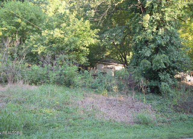 Property at 323/17 Ac County Road 2, Riceville, TN 37370, 2 beds, 1 bath