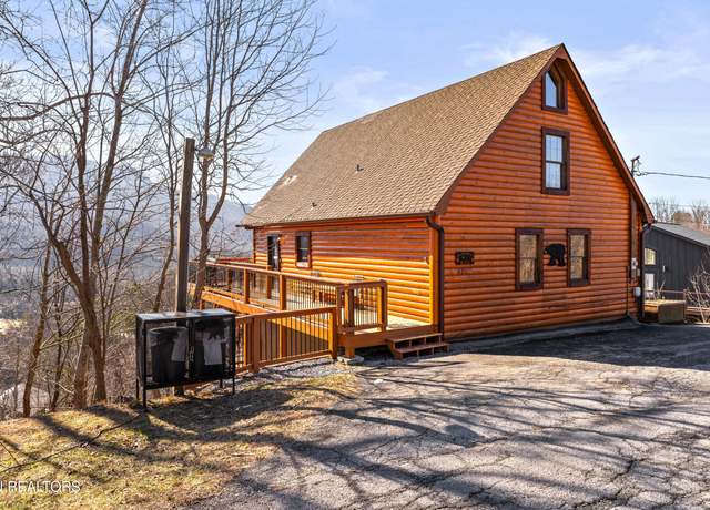 Property at 829 Red Fox Trl, Gatlinburg, TN 37738, 4 beds, 4 baths
