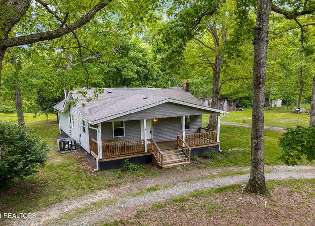 Property at 438 Old Carter Town Rd, Crossville, TN 38571, 3 beds, 2 baths