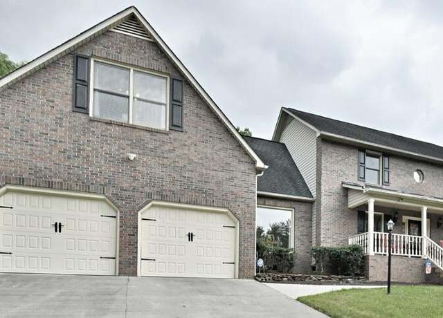 Property at 1909 Cedardale Ln, Knoxville, TN 37932, 4 beds, 2.5 baths