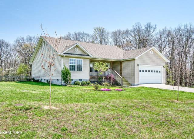 Property at 247 Georgee Rd, Jamestown, TN 38556, 3 beds, 2 baths