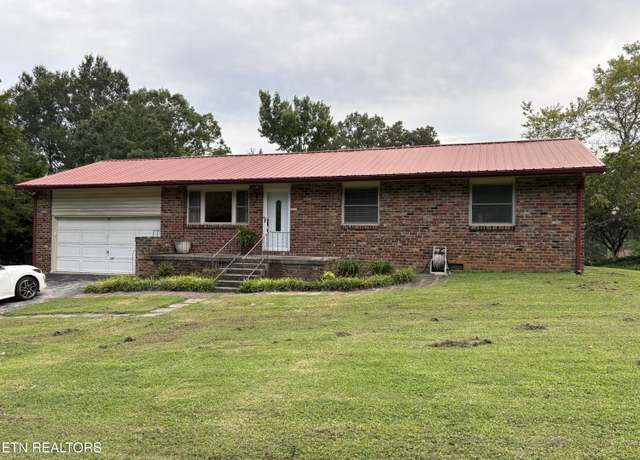 Property at 212 Grandeur Dr, Knoxville, TN 37920, 3 beds, 2 baths