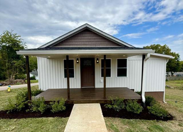 Property at 929 E Drive E, Knoxville, TN 37920, 2 beds, 2 baths