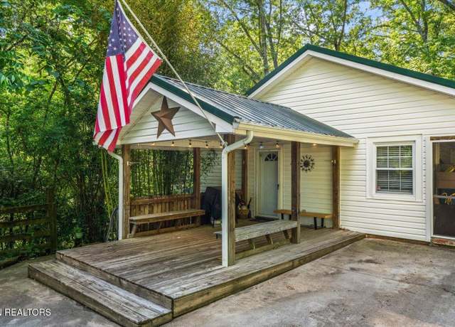 Property at 422 Gettys Ln, Athens, TN 37303, 5 beds, 3 baths