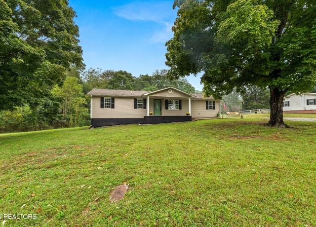 Property at 304 Over Hill Dr, Sweetwater, TN 37874, 3 beds, 2 baths