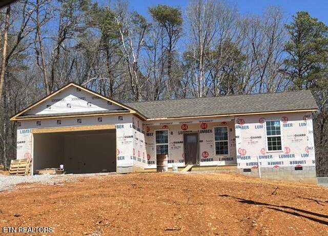 Property at 110 Elm Grove St, Loudon, TN 37774, 3 beds, 2 baths