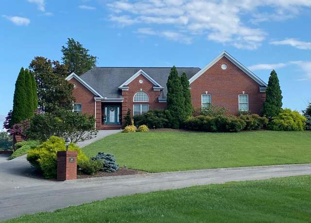 Property at 2530 Goingback Cir, Sevierville, TN 37876, 4 beds, 3.5 baths