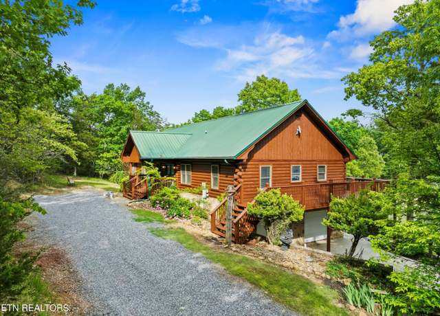 Property at 3725 Island View Rd, Sevierville, TN 37876, 6 beds, 3 baths