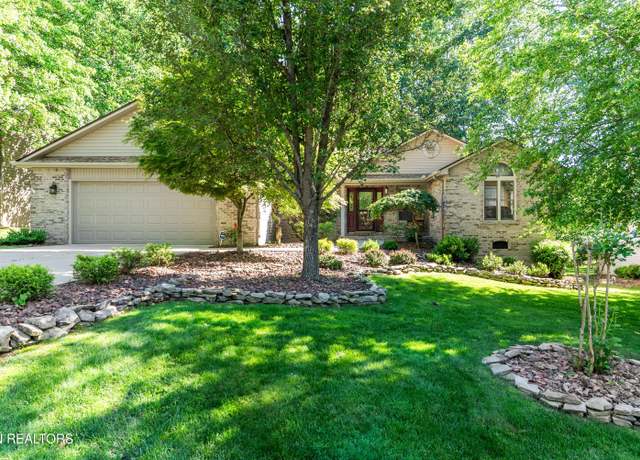 Property at 109 Markham Ln, Crossville, TN 38558, 3 beds, 2 baths