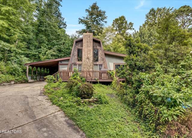 Property at 10800 Carmichael Rd, Knoxville, TN 37932, 2 beds, 2 baths