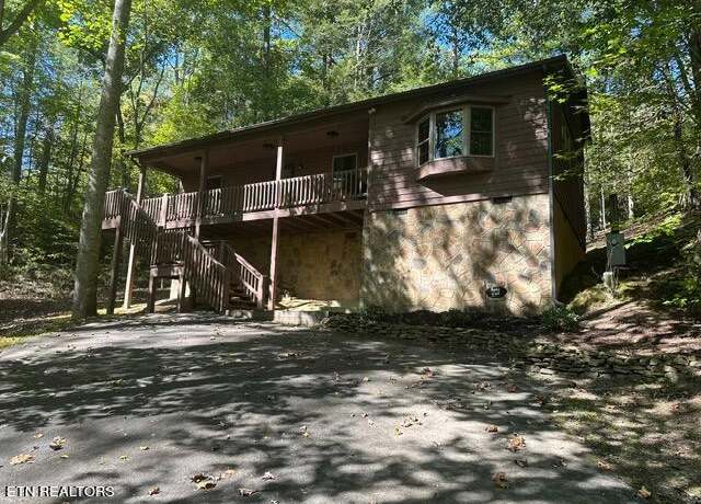 Property at 230 Penni Ln, Townsend, TN 37882, 2 beds, 2 baths