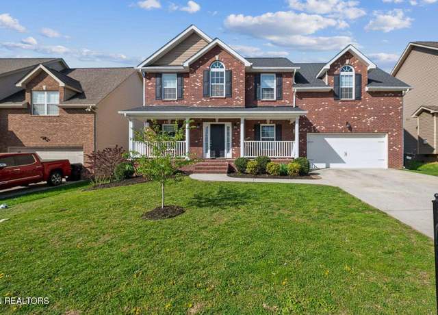 Property at 1719 Yearling Rd, Knoxville, TN 37932, 4 beds, 3.5 baths