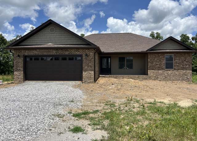 Property at 738 Colby Cir, Crossville, TN 38571, 3 beds, 2 baths