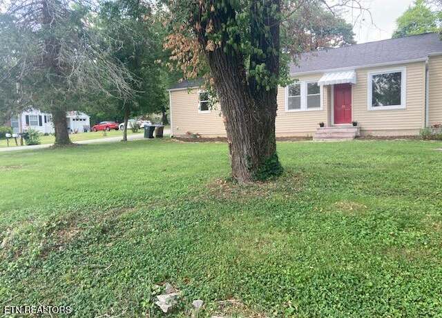 Property at 123 Lakeview Dr, Knoxville, TN 37920, 2 beds, 1 bath