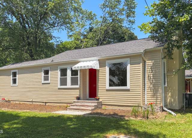 Property at 123 Lakeview Dr, Knoxville, TN 37920, 2 beds, 1 bath
