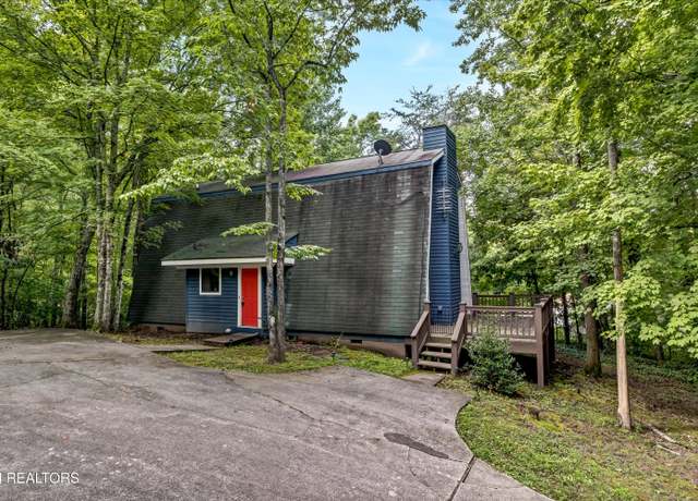Property at 10832 Carmichael Rd, Knoxville, TN 37932, 2 beds, 2 baths