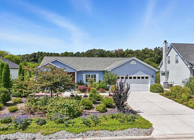 Property at 108 Pocola Way, Loudon, TN 37774, 3 beds, 2 baths