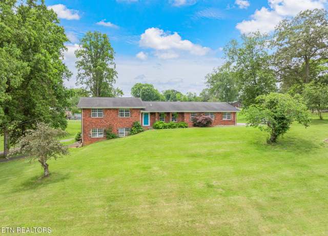 Property at 702 Circle Dr, Loudon, TN 37774, 3 beds, 3 baths