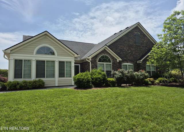 Property at 833 Pryse Farm Blvd, Knoxville, TN 37934, 3 beds, 3 baths