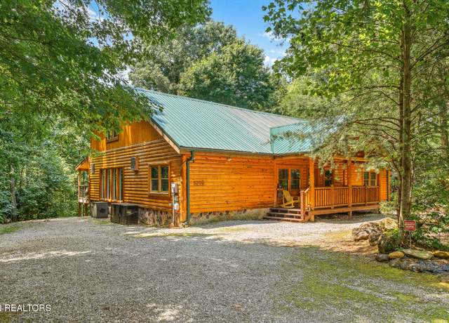 Property at 225 Amet Way, Cosby, TN 37722, 3 beds, 4.5 baths