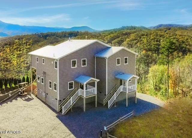 Property at 1156 Hemlock Dr, Gatlinburg, TN 37738, 4 beds, 5 baths
