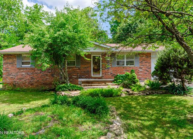 Property at 1412 Wilson Rd, Knoxville, TN 37912, 3 beds, 1.5 baths
