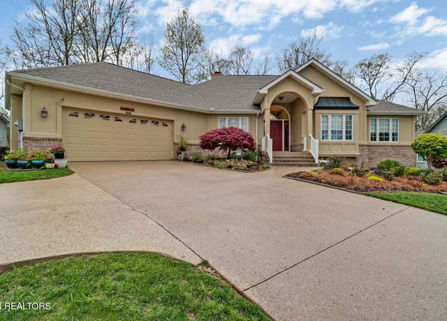 Property at 138 Stonewood Dr, Crossville, TN 38558, 3 beds, 2.5 baths