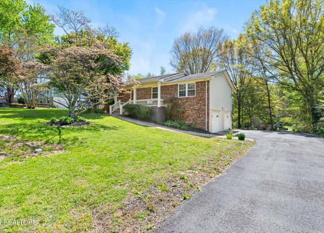 Property at 2912 Gordon Pl, Knoxville, TN 37918, 3 beds, 1.5 baths