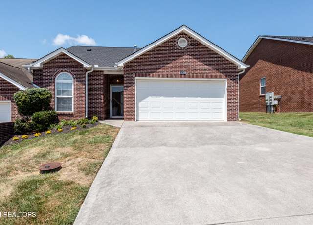 Property at 1133 Harbin Ridge Ln #4, Knoxville, TN 37909, 2 beds, 2 baths