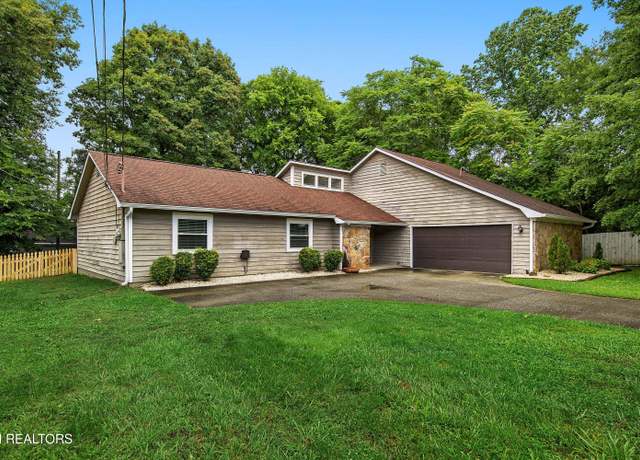 Property at 1505 Fox Hollow Trl, Knoxville, TN 37923, 3 beds, 2 baths