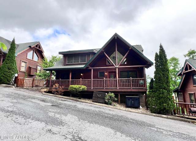 Property at 1726 Summit View Way, Pigeon Forge, TN 37862, 5 beds, 4 baths