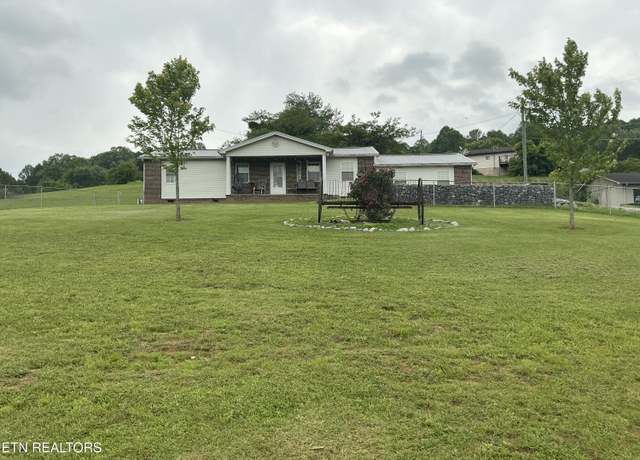 Property at 2838 Lake City Hwy, Rocky Top, TN 37769, 3 beds, 1.5 baths
