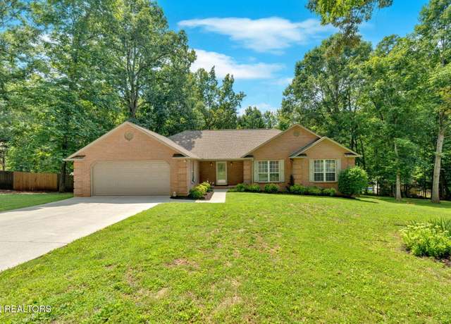Property at 445 Timbercreek Dr, Maryville, TN 37803, 3 beds, 2 baths