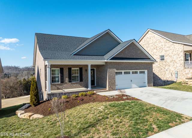 Property at 581 Timberline Dr, Lenoir City, TN 37772, 3 beds, 2.5 baths
