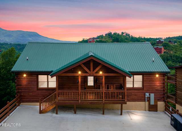 Property at 3712 Tilda Hilltop Way, Sevierville, TN 37862, 6 beds, 6.5 baths