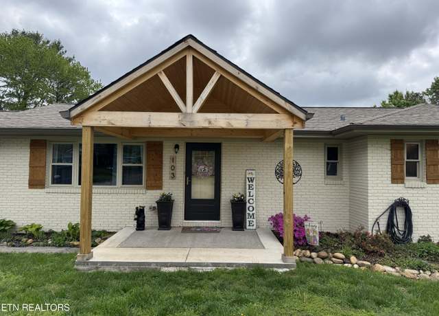 Property at 103 Comanche Trl, Maryville, TN 37804, 4 beds, 3 baths