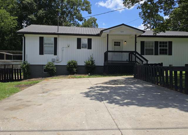Property at 605 Guille St, Athens, TN 37303, 3 beds, 2 baths