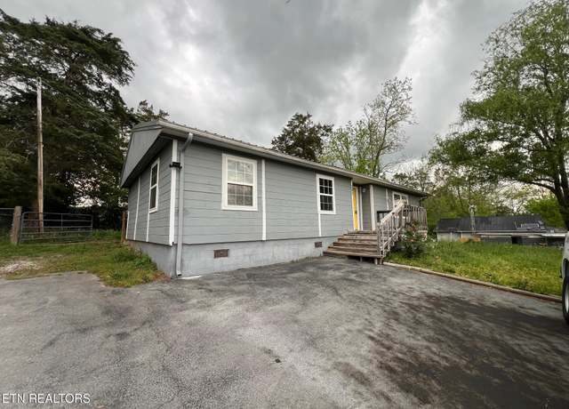 Property at 283 Queener St, Jacksboro, TN 37757, 3 beds, 1 bath