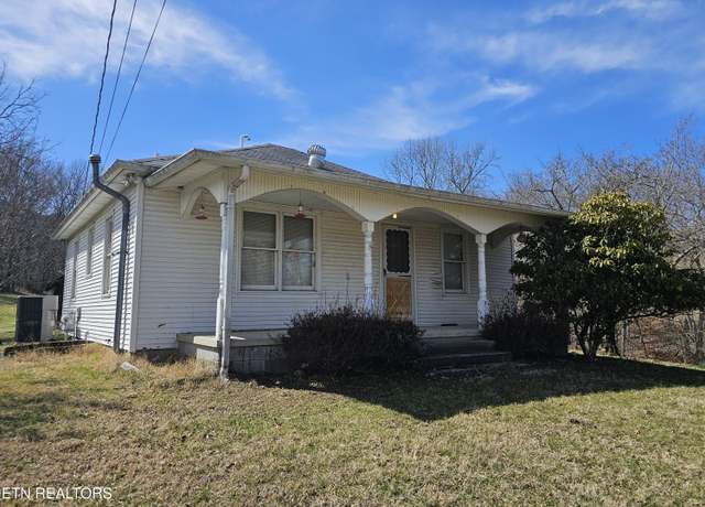 Property at 516 S 34th St, Middlesboro, KY 40965, 2 beds, 1 bath