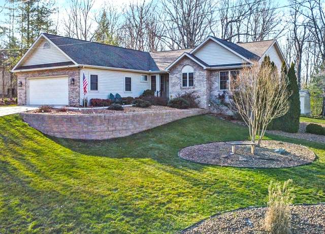 Property at 152 Havenridge Cir, Crossville, TN 38558, 3 beds, 2.5 baths