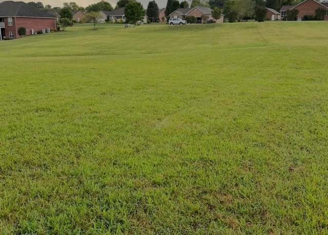 Property at 547 Carpenters Dr, Maryville, TN 37801
