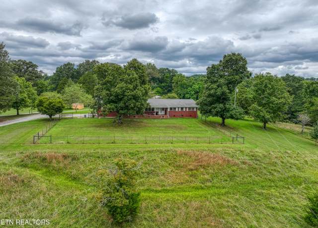 Property at 5130 Luttrell Rd, Knoxville, TN 37918, 3 beds, 3 baths