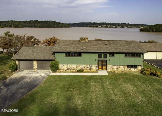 Property at 3860 Brooksview Rd, Lenoir City, TN 37772, 4 beds, 3 baths